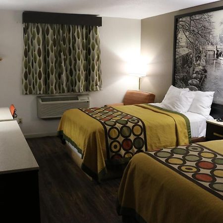 Super 8 By Wyndham San Antonio/I-35 North Ξενοδοχείο Εξωτερικό φωτογραφία
