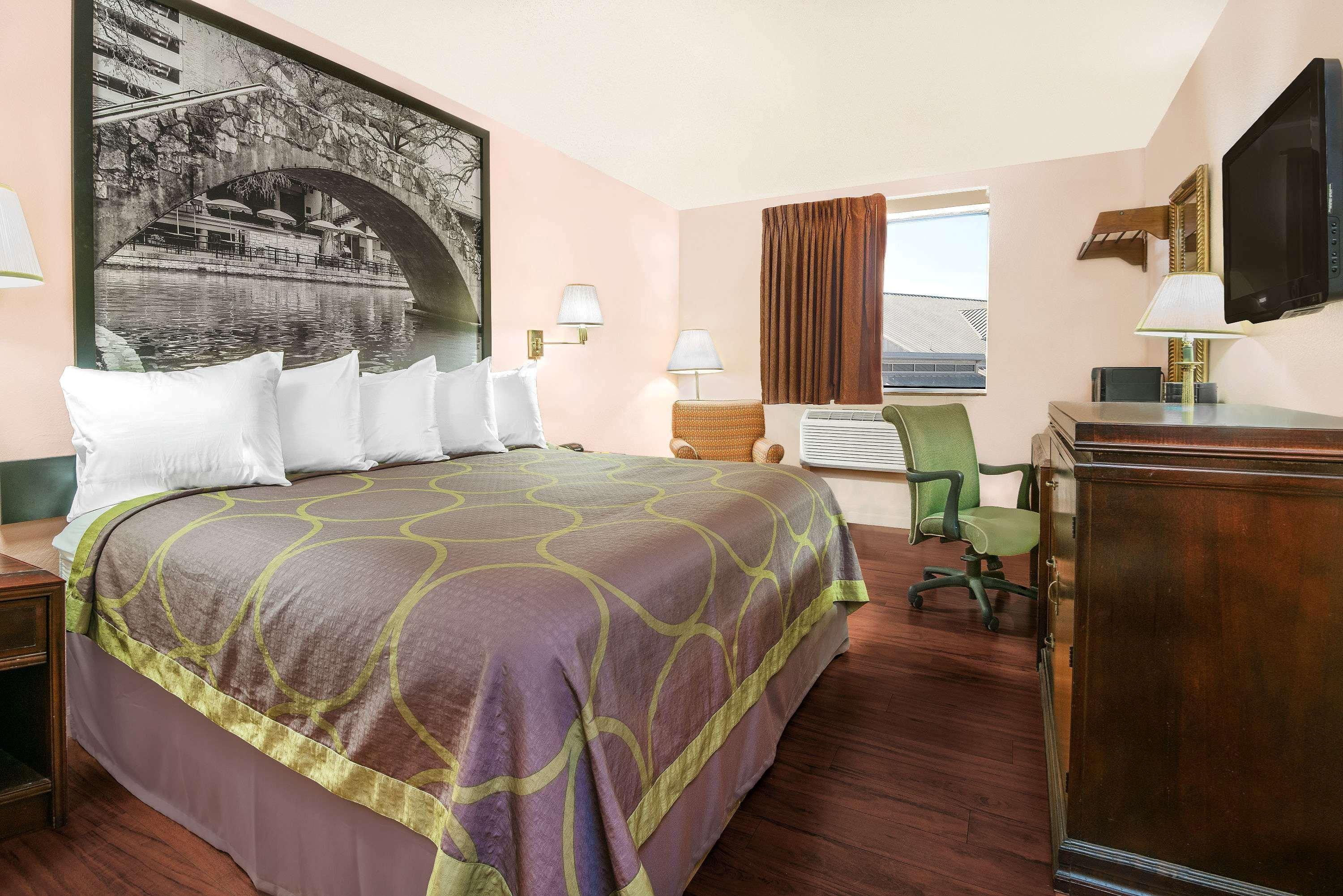 Super 8 By Wyndham San Antonio/I-35 North Ξενοδοχείο Εξωτερικό φωτογραφία