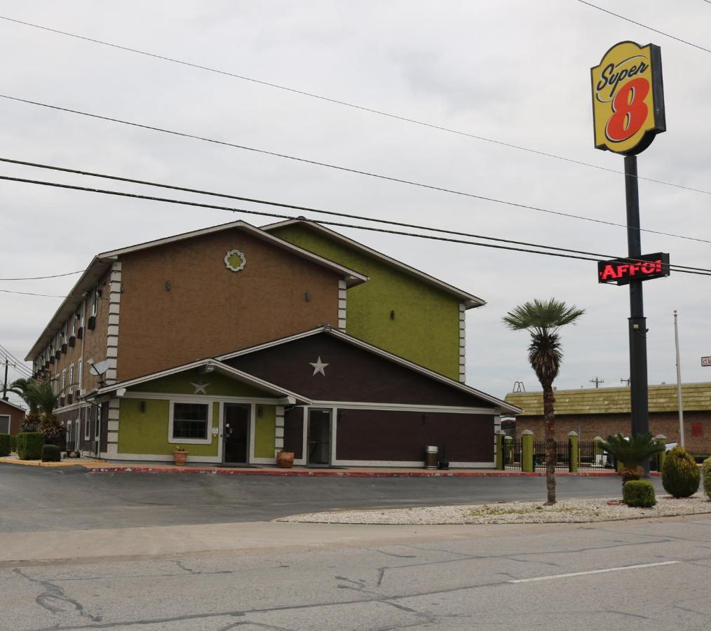 Super 8 By Wyndham San Antonio/I-35 North Ξενοδοχείο Εξωτερικό φωτογραφία