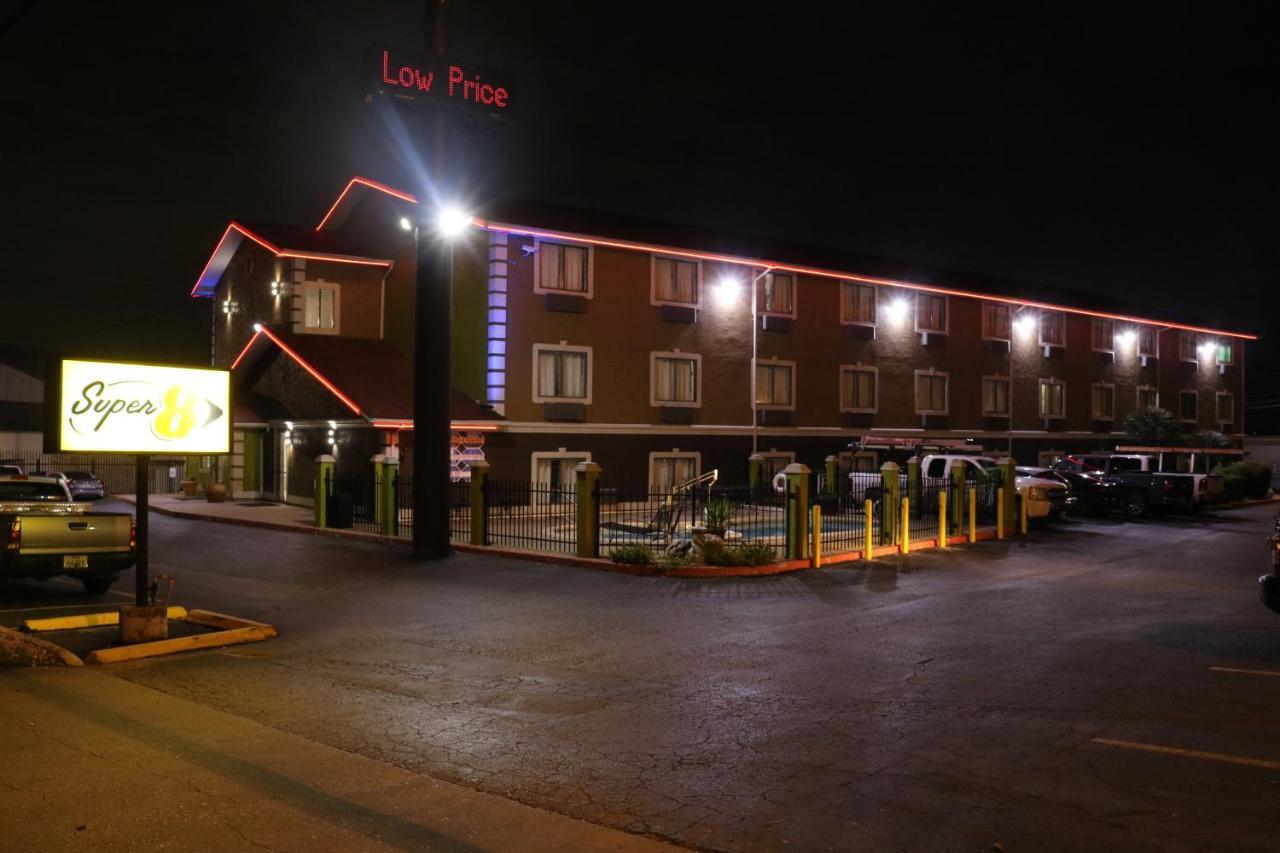 Super 8 By Wyndham San Antonio/I-35 North Ξενοδοχείο Εξωτερικό φωτογραφία